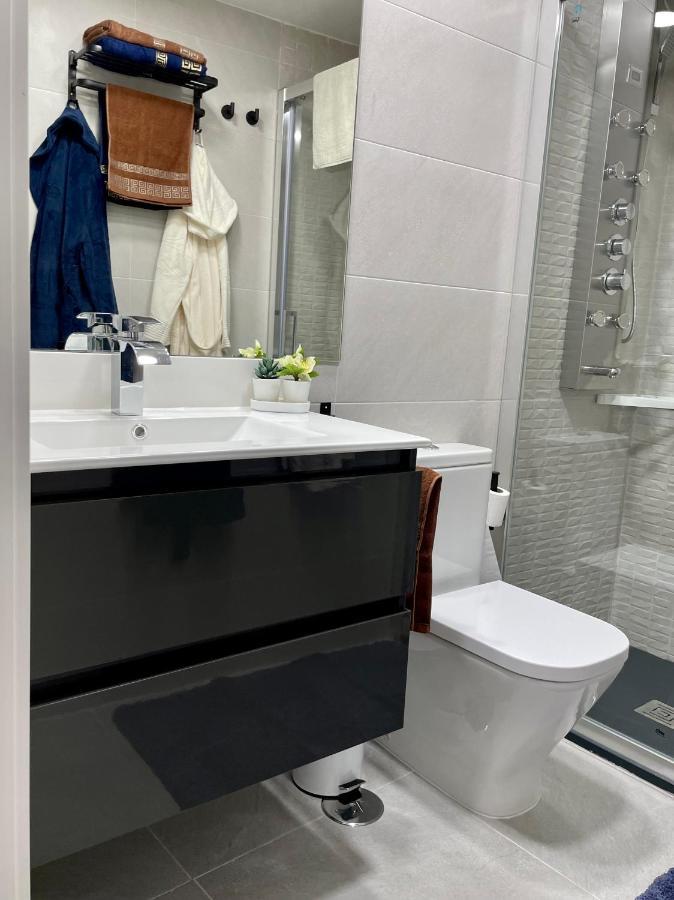 Madrid Villa Suites Aquamarina Екстериор снимка