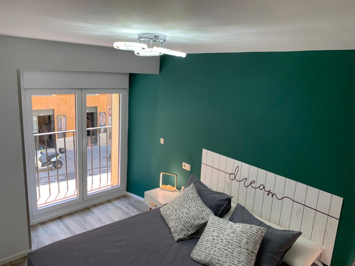 Madrid Villa Suites Aquamarina Екстериор снимка